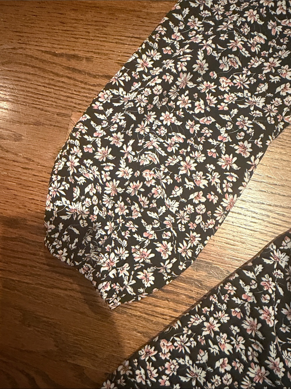 Pretty garden Women's Black Floral Wrap Maxi Dress with Pink Accent Sz L - Picture 5 of 6
